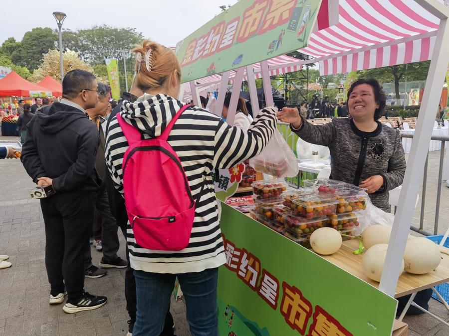 一条游线“串”起各类工厂店,金山购物节开幕,启动百余项主题活动