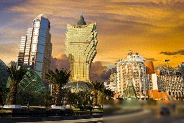 澳门特区:连续十七年豪撒现金红包,永久性居民喜迎万元大礼!