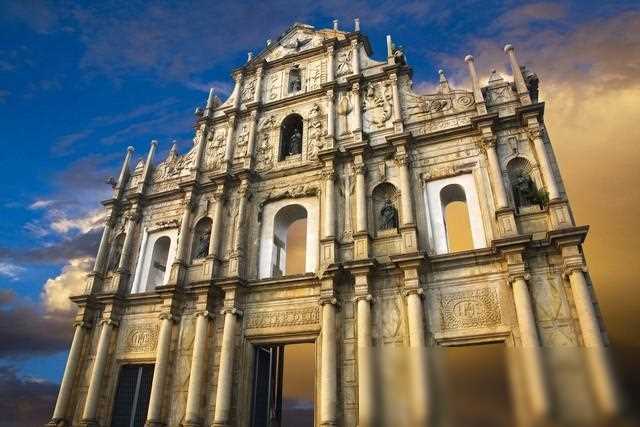 澳门特区:连续十七年豪撒现金红包,永久性居民喜迎万元大礼!