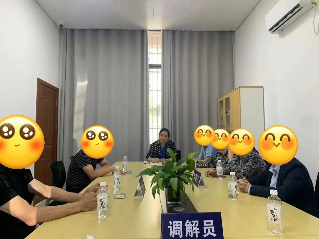 福州闽侯荆溪派出所持续开展“福州e体+微信小程序”自主采集宣传活动